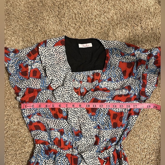 NWOT PARKER S
Reina Faux Wrap Midi Dress Animalia Blue Multi Print Leopard Cat - Picture 5 of 12